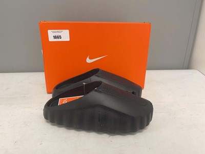 Lot Nike UK9 mind 001 shoes in black - boxed