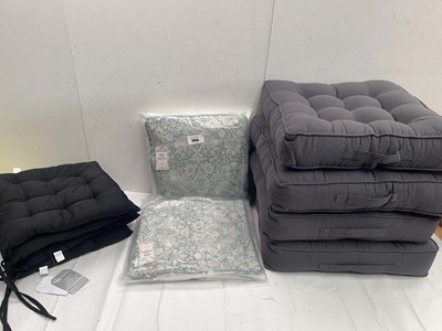 Lot 3655 - 4 grey booster cushions, 2 William Morris...