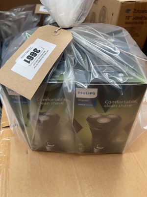 Lot 3661 - 4 Philips Shavers Series 3000X