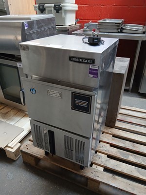 Lot 312 - 40cm Hoshizaki IM-21CLE floor standing ice...