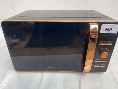 Lot 3677 - Tower 800w microwave oven