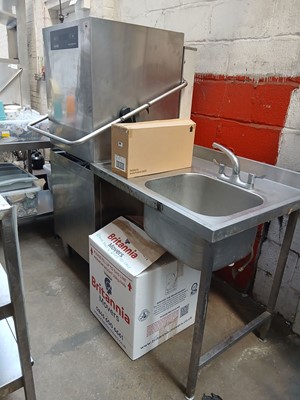 Lot 334 - 62cm Maidaid Evolution 3135 WS lift top pass...