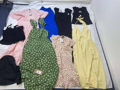 Lot 3816 - NoBody's Child clothing