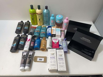 Lot 3959 - Haircare products Hanna Gaboardi, Redken,...