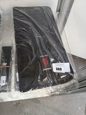 Lot 369 - 9 piece Samurai Japanese knife set in zip-up case