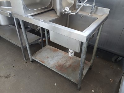 Lot 401 - 100cm Vogue stainless steel single bowl sink...