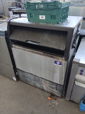 Lot 491 - 70cm Manitowoc floor standing ice machine