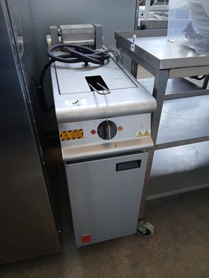 Lot 544 - 30cm electric Falcon single tank fryer with...