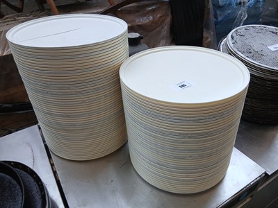 Lot 585 - 2 stacks of 35cm plastic pizza separators