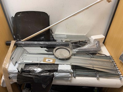 Lot 4720 - DIY household items to include rubber...