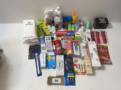 Lot 3978 - Selection of medical and dental products Nivea,...