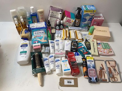 Lot 3979 - Selection of medical and dental products...