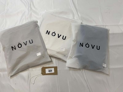 Lot 3924 - Novu clothing