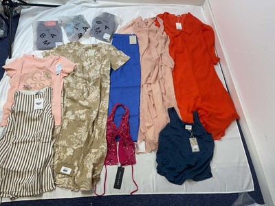 Lot 3942 - Clothing to include Omnes, White Fox, Jigsaw, etc