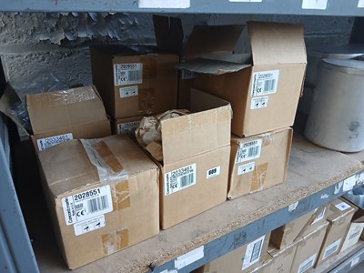 Lot 609 - Various Concord Marlin track light fittings