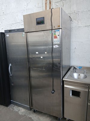 Lot 614 - 72cm Atctica Hed235 single door fridge