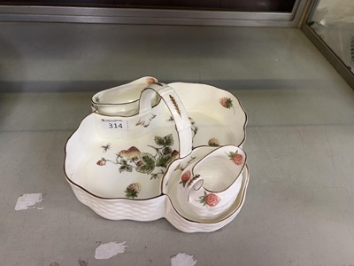 Lot 314 - A Coalport 'Strawberry' pattern 3 piece set...