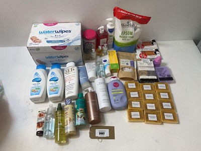 Lot 3997 - Selection of body care products including...