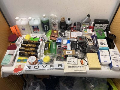 Lot 4733 - Car cleaning products and accessories to...