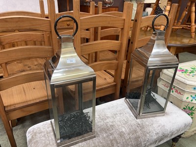 Lot 94 - A pair of garden lanterns