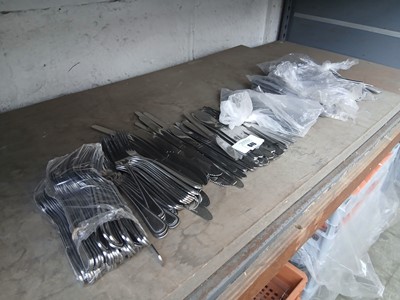 Lot 649 - Selection of non-matching stainless steel...