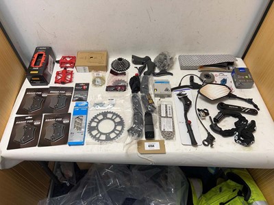 Lot 4734 - Bicycle and motorbike parts and accessories to...