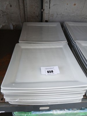 Lot 658 - Approx. 20x 26cm square plates