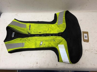 Lot 4736 - Helite airvest size L