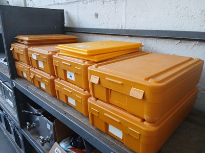 Lot 662 - 8x Rieber thermo port food containers