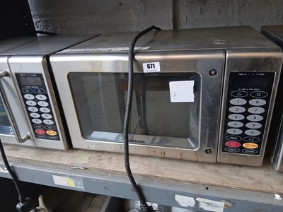 Lot 671 - Snackmate Samsung microwave oven