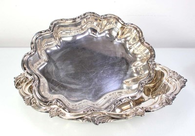 Lot 226 - A pair of Edwardian silver entree dishes of...