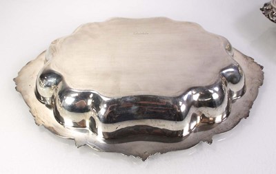 Lot 226 - A pair of Edwardian silver entree dishes of...