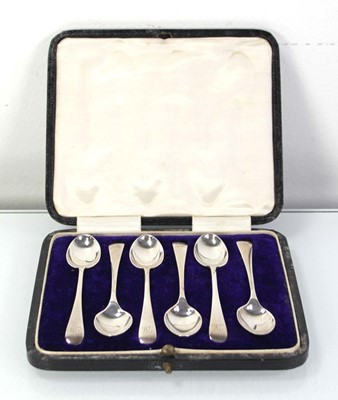 Lot 227 - A cased set of six silver old English pattern...