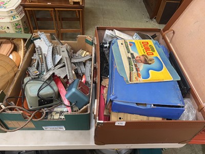 Lot 475 - A case and box containing assorted model...