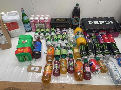 Lot 3870 - 2 bags of drinks including Cocktail syrup,...