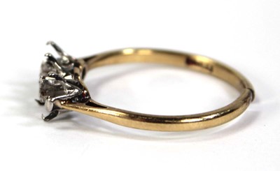 Lot 794 - An 18ct yellow gold three stone ring shank,...