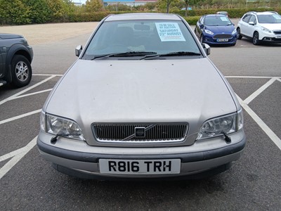 Lot 4006 - (R816 TRH) 1998 Volvo S40 T4 CD 4-door saloon...