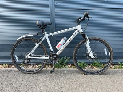 Lot 4032 - Cross FXT300 mountain bike