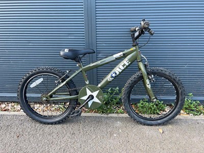 Lot 4039 - Apollo children's town bike