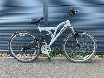 Lot 4047 - Dakota Triumph full suspension mountain bike