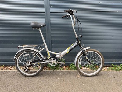 Lot 4062 - Ammaco commuter folding town bike