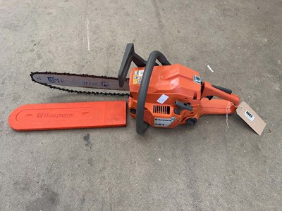Lot 4082 - Husqvana petrol chainsaw