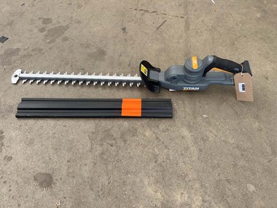 Lot 4086 - TXP brushless cordless hedge trimmer