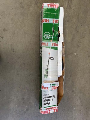 Lot 4103 - Hawksmoor boxed extendable hedge cutter