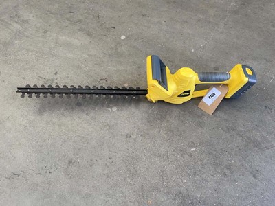 Lot 4109 - Challenge cordless hedge trimmer with battery