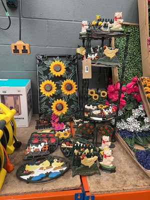 Lot 4140 - Selection of metal plant stands, plaques, coat...