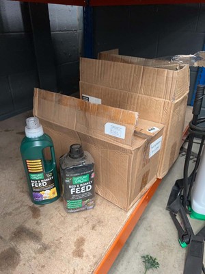 Lot 4143 - Tubs of bed and basket feed, plant fertiliser