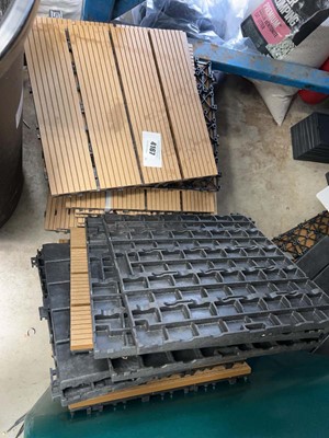 Lot 4167 - Selection of plastic connecting floor tiles