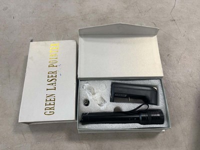 Lot 2054 - 3 boxed green laser pointers