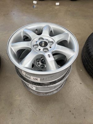 Lot 4224 - 2 Mini alloy wheels